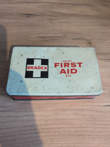 Bradex mini first aid kit - first,